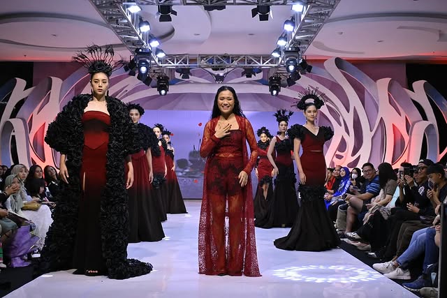Modern, Ceria, Fungsional: Kini Kita Karya Migi Rihasalay Tampil di TMFW 2026