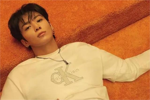 Jungkook Akui Sulit Berhenti Merokok, Siaran Live Member BTS Viral