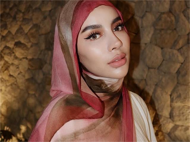 Strategi Marketing Blunder: Emy Aghnia Panen Kritik Usai Kaitkan Video Vidi Aldiano dengan Jualan