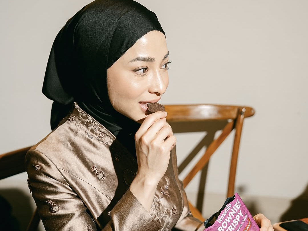 Penampilan Nikita Willy Berhijab Setelah Pulang Umrah, Banjir Pujian Netizen