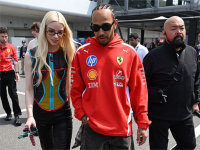 Kim Kardashian Tak Dampingi Lewis Hamilton di F1 GP Jepang, Hamilton Justru Bersama Anya Taylor-Joy