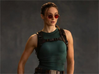 Sophie Turner Cedera, Syuting Serial Tomb Raider Ditunda Sementara