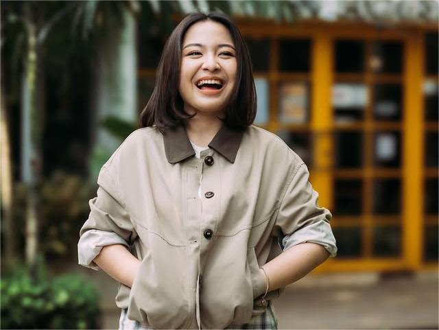 Bernadya Kepergok Bareng Pria Misterius, Netizen Sorot Iqbaal