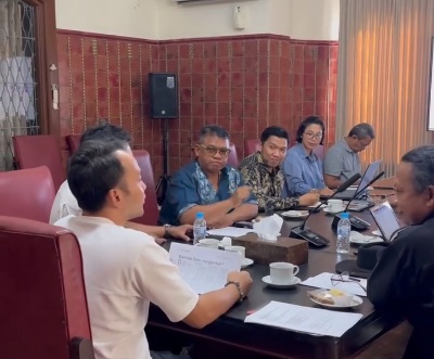 Walikota Surakarta Dorong Pelukis Lokal Tembus Pasar Nasional Lewat Art Sura 2025
