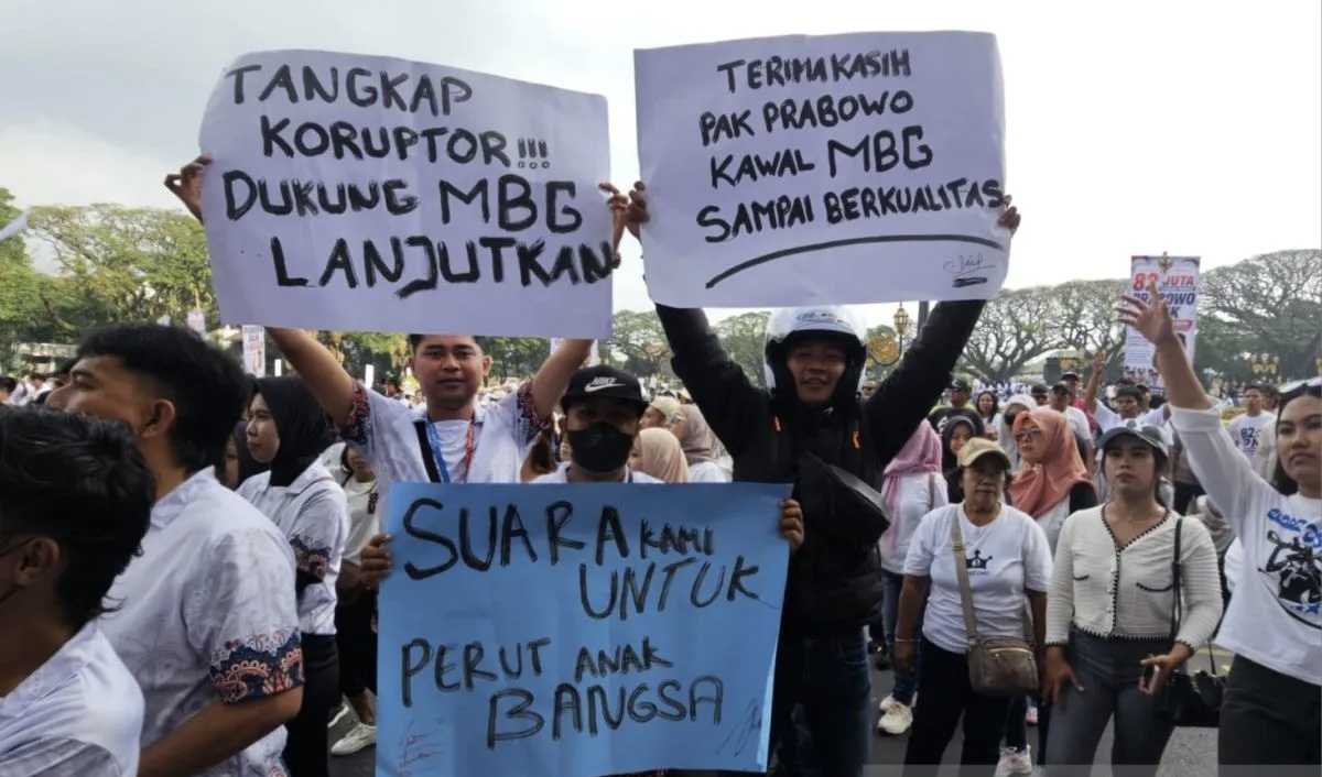 Ribuan Relawan di Lumajang Dukung Program MBG, Minta Sistem Pengelolaan Diperbaiki
