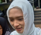 Inara Rusli Datangi Bareskrim, Minta Kejelasan Kasus Dugaan Ilegal Akses