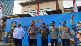 Polri Salurkan Buruh Terdampak PHK, Dorong Iklim Investasi dan Lapangan Kerja Baru