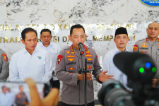 Pesan Kapolri di Kalbar: Edukasi Masyarakat hingga Perintah Presiden Soal Karhutla