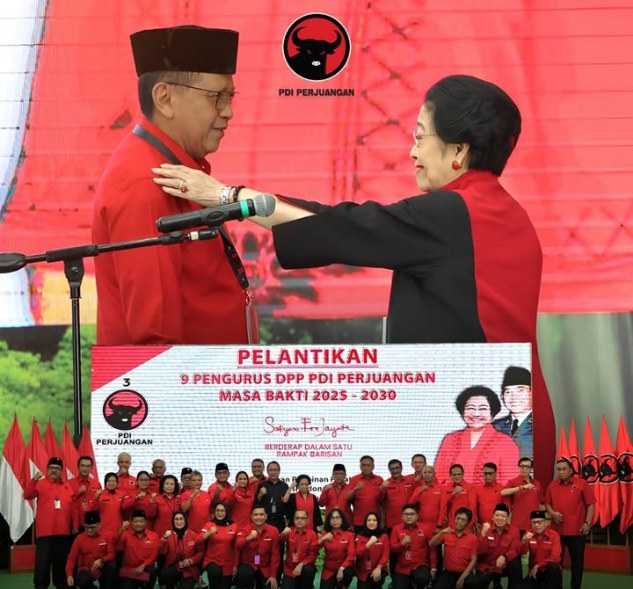 Megawati Umumkan Langsung Sekjen PDIP di Tengah Pelantikan