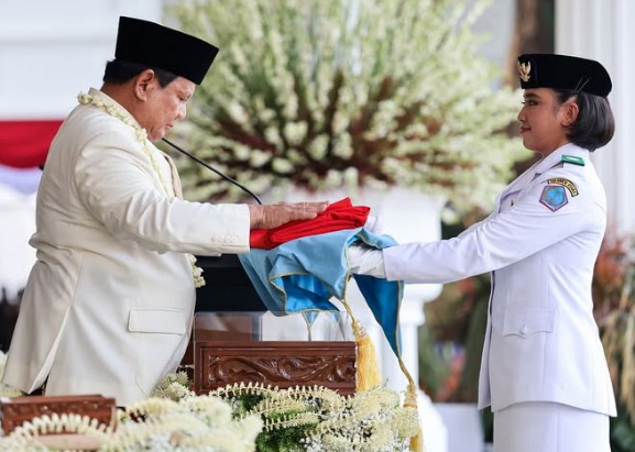 Makna Penampilan Presiden di HUT ke-80 RI, Wamenkomdigi: Beskap dan Kalung Melati Simbol Kebhinnekaan