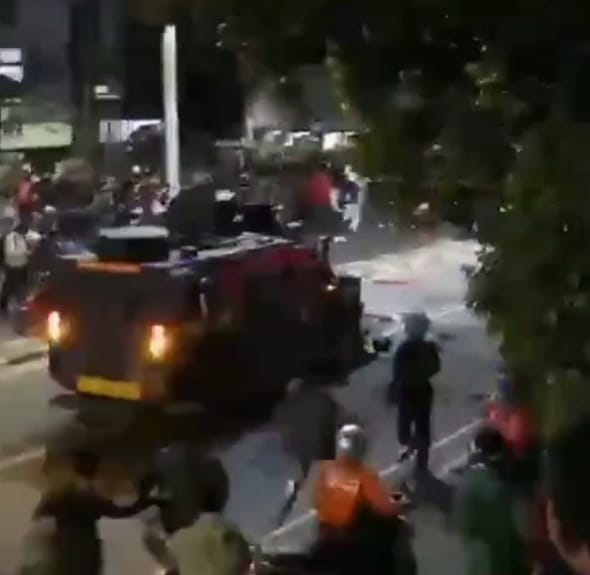 Demo Ricuh, Ojol Jadi Korban Tewas Dilindas Rantis Brimob
