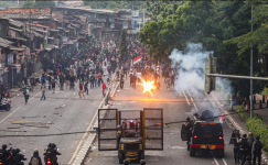 Jakarta Memanas! Kericuhan Usai Demonstrasi Ganggu Transportasi Ibu Kota