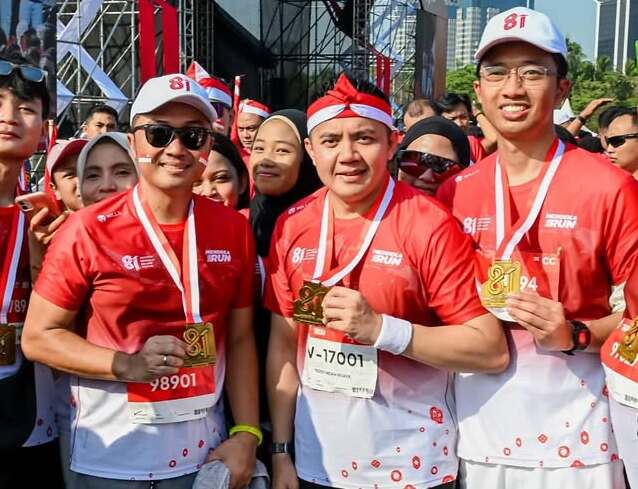 Merdeka Run 2026 Meriah, Seskab Teddy dan 12 Ribu Pelari Ikut Berlari