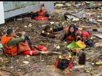         Banjir Besar Terjang Nepal, Operasi Pencarian Korban Terus Dilakukan