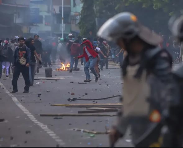3.195 Massa Aksi Diamankan, Prabowo Perintahkan Tindak Tegas Anarkis