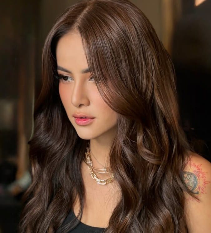 Olla Ramlan Hebohkan Publik dengan Aksi Nge-DJ dan Joget di Kelab Malam