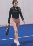 Jessica Wongso Tunjukkan Senyum Bahagia saat Main Padel