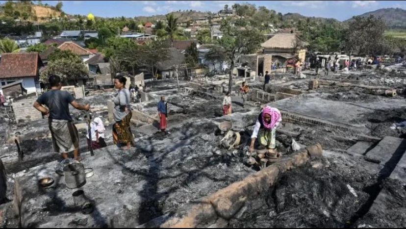 Ratusan Rumah Tradisional Desa Sade Terbakar, Pemulihan Budaya Mulai Disiapkan