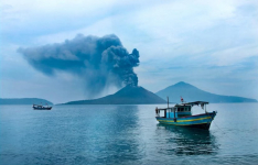 Erupsi Anak Krakatau Berdampak Luas, 270 Ribu Penumpang Terdampak Gangguan Penerbangan