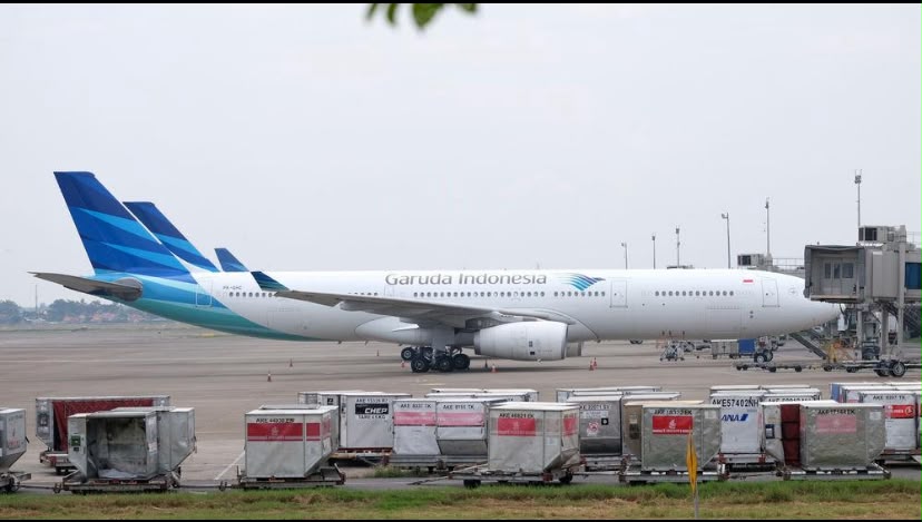 Imbas Abu Anak Krakatau, Garuda Batalkan Penerbangan Jakarta, Bandung dan Lampung