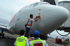 Bandara Dibuka Lagi, Ratusan Pesawat Dicek Sebelum Kembali Mengudara