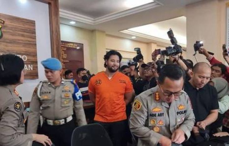 Ammar Zoni Jalani Sidang Perdana Kasus Narkoba Secara Daring