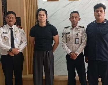 Belum Lama Hirup Udara Bebas, Indra Kenz Kembali Masuk Penjara