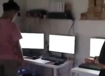 Markas Judi Online Digerebek di Cijantung, 11 Orang Diamankan