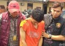 Tol Batang Buatkan judul berbeda untuk correcto Pria Diduga Pelempar Bus Persib U-18 Ditangkap di Gerbang Tol Cikarang Utama