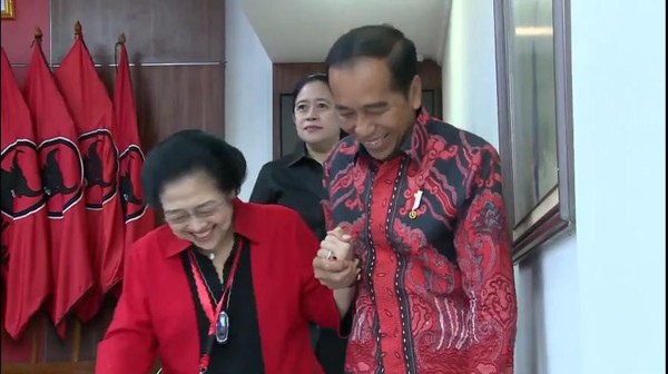 Megawati Pecat Jokowi, Gibran dan Bobby dari PDIP